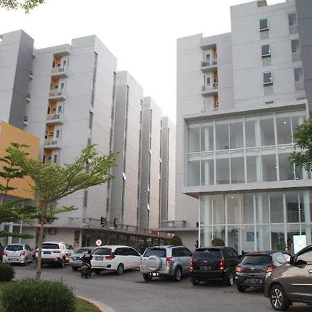 Nature Inn Aeropolis Ar3 Tangerang Exterior photo